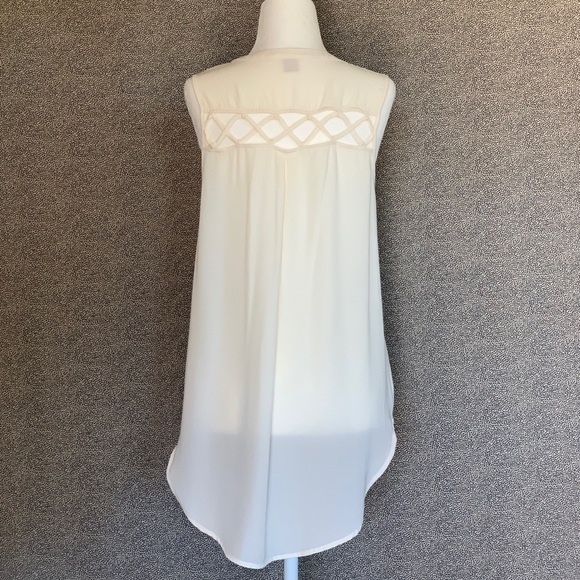 💫✨Cream-colored Tunic Blouse✨💫 - Picture 3 of 3